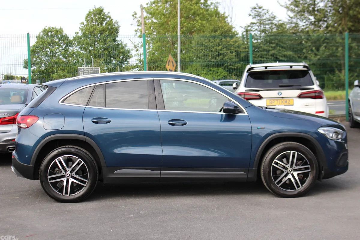 Mercedes-Benz GLA SUV, Petrol Plug-in Hybrid, 2021, Blue