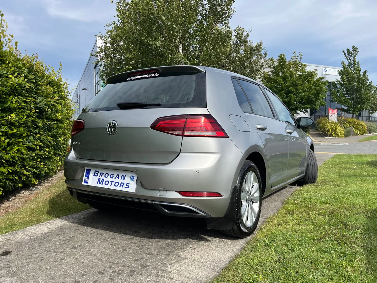 Volkswagen Golf Hatchback, Diesel, 2019, Grey