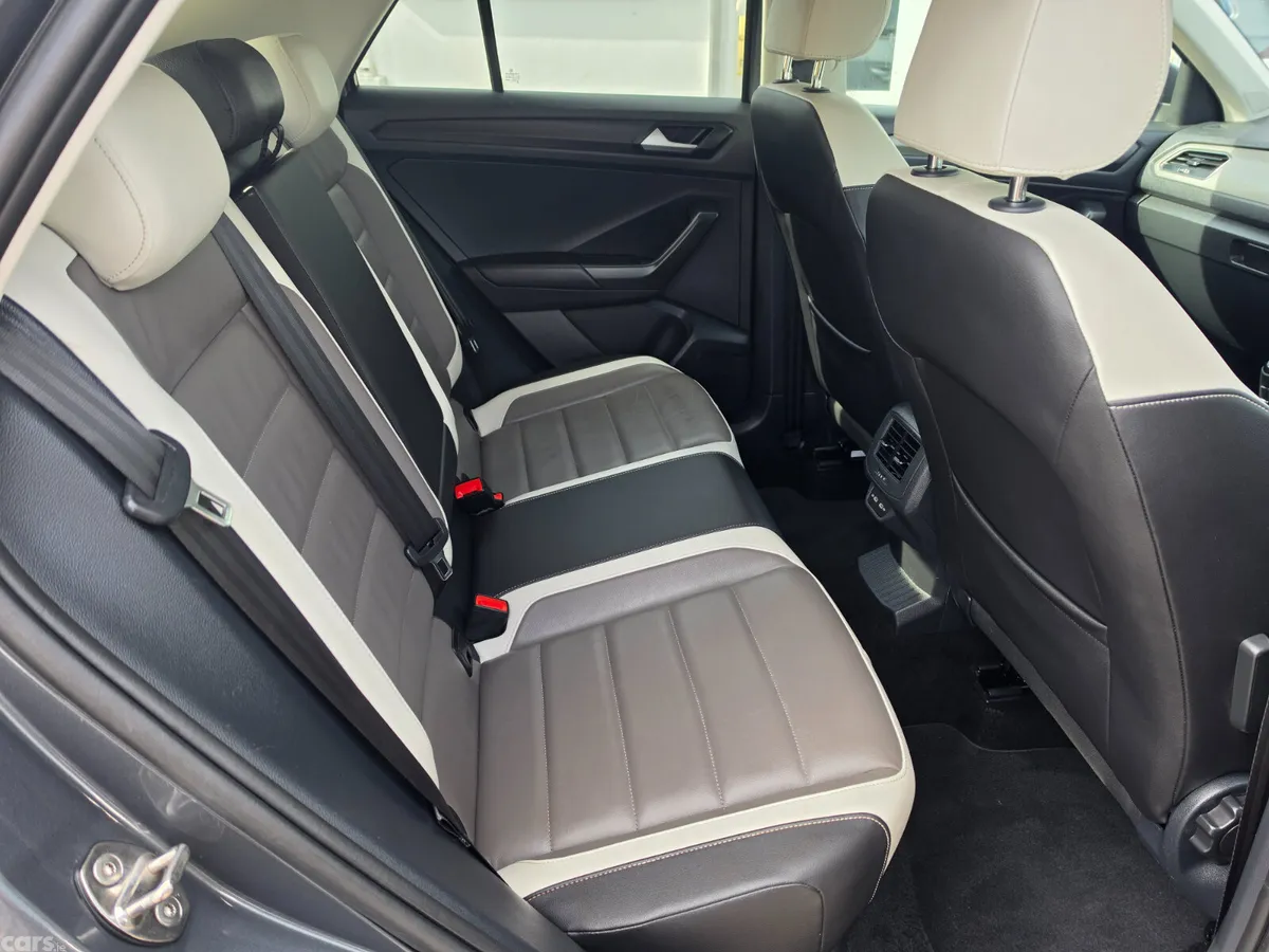 Volkswagen T-Roc SUV, Diesel, 2022, Grey