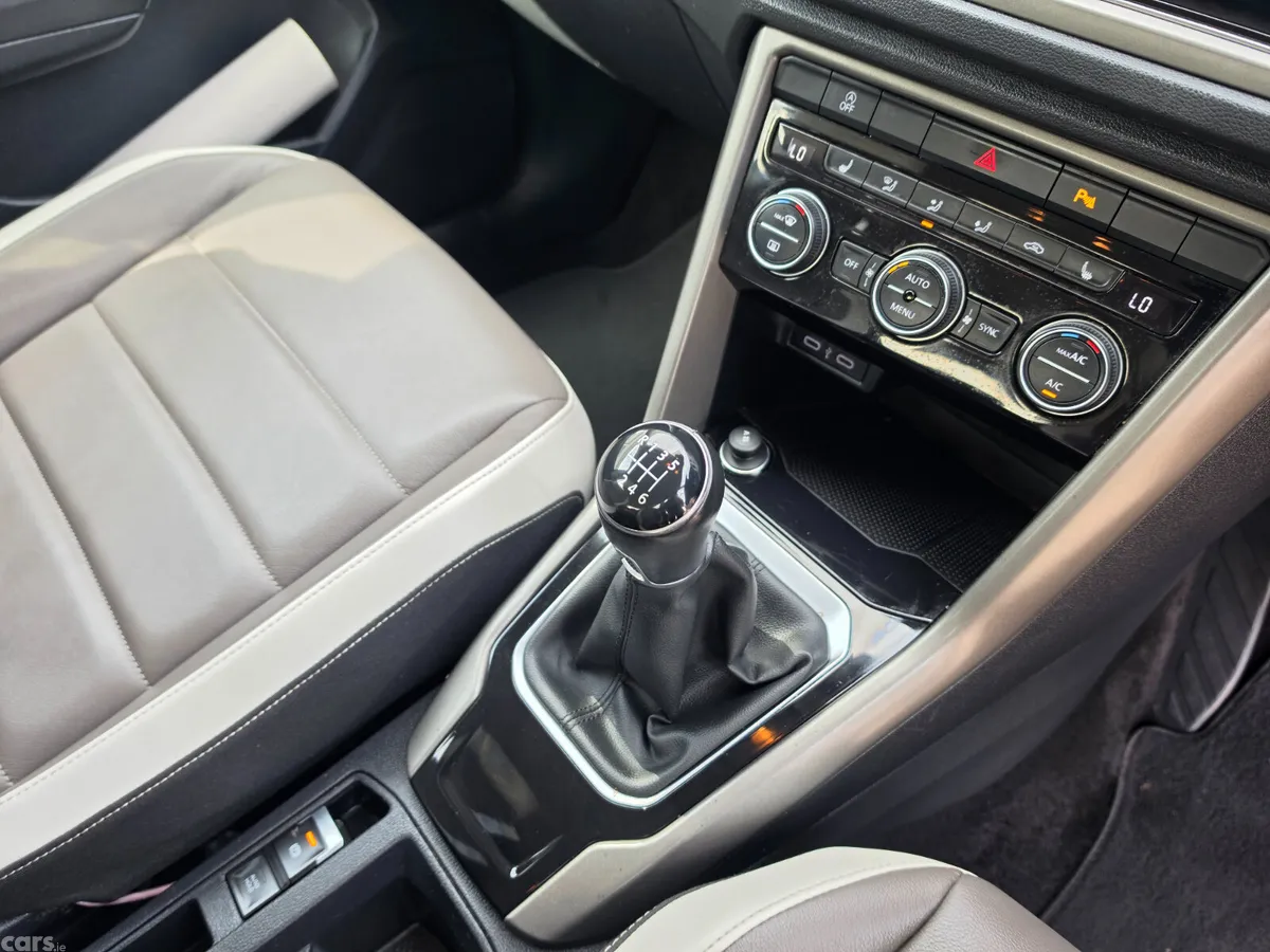 Volkswagen T-Roc SUV, Diesel, 2022, Grey