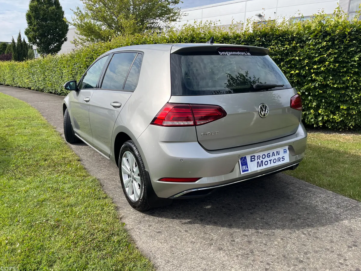 Volkswagen Golf Hatchback, Diesel, 2019, Grey