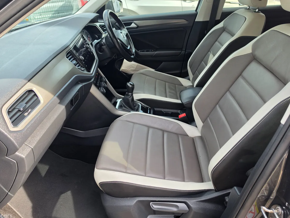 Volkswagen T-Roc SUV, Diesel, 2022, Grey