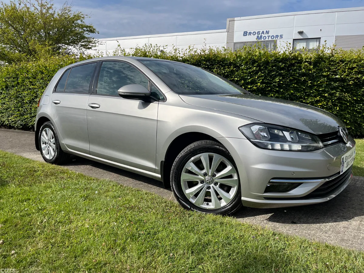 Volkswagen Golf Hatchback, Diesel, 2019, Grey