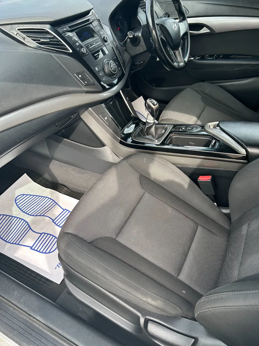 Hyundai i40 Estate, Diesel, 2015, Silver