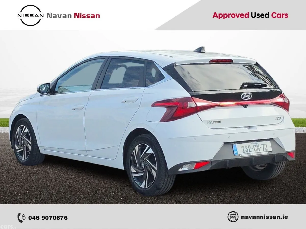 Hyundai i20 Hatchback, Petrol, 2023, White