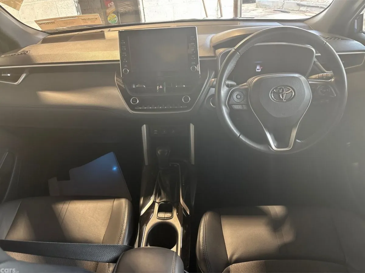 Toyota Corolla Cross SUV, Petrol Hybrid, 2023, Blue