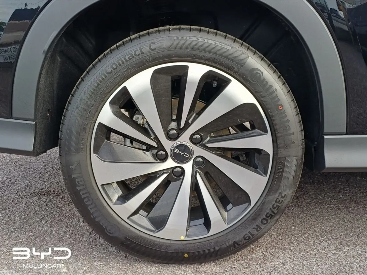 BYD SEAL U SUV, Petrol Plug-in Hybrid, 2027, Black