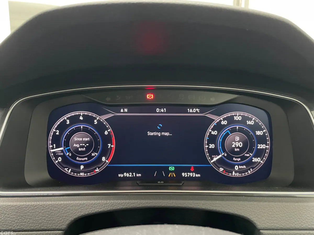Volkswagen Golf Hatchback, Petrol, 2018, Red