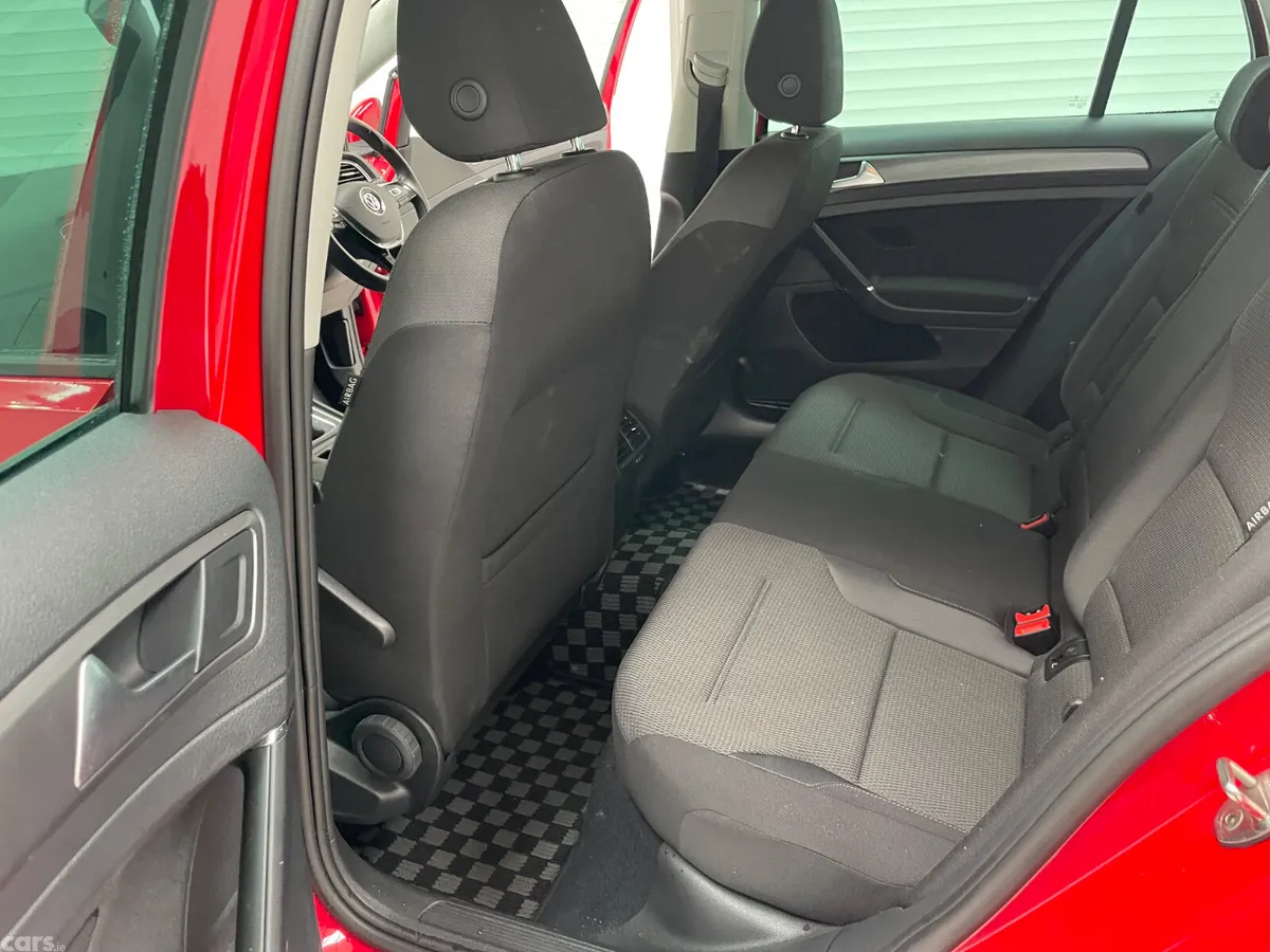 Volkswagen Golf Hatchback, Petrol, 2018, Red