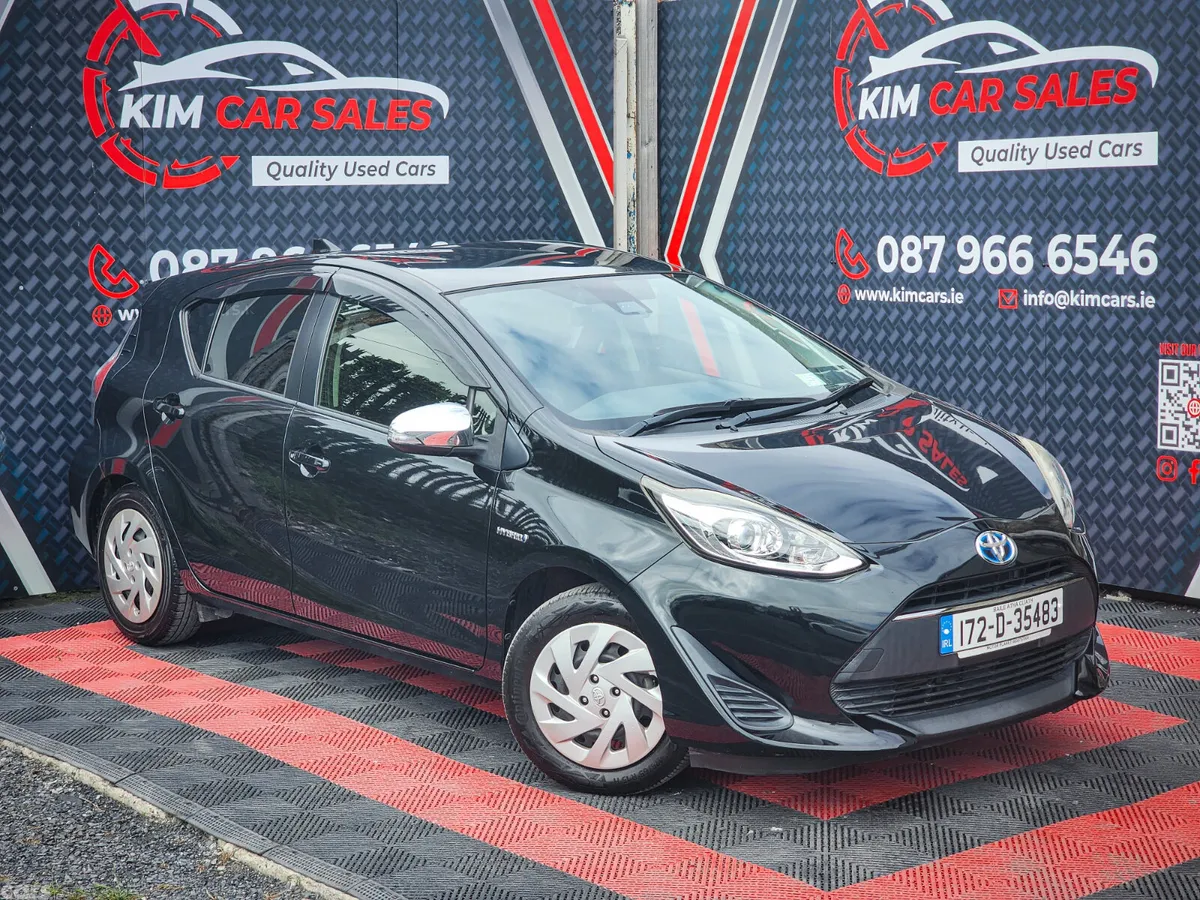 Toyota Aqua Hatchback, Petrol Hybrid, 2017, Black