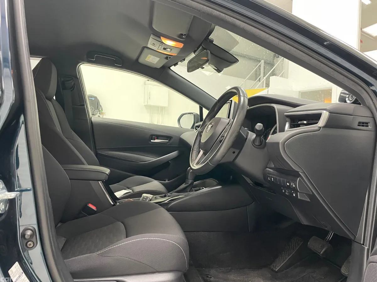Toyota Corolla Hatchback, Petrol Hybrid, 2019, Black
