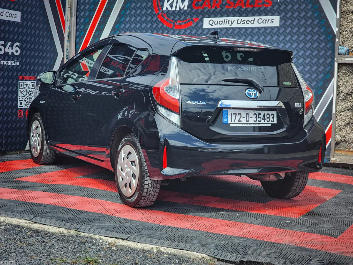 Toyota Aqua Hatchback, Petrol Hybrid, 2017, Black