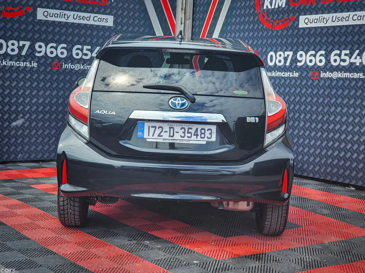 Toyota Aqua Hatchback, Petrol Hybrid, 2017, Black