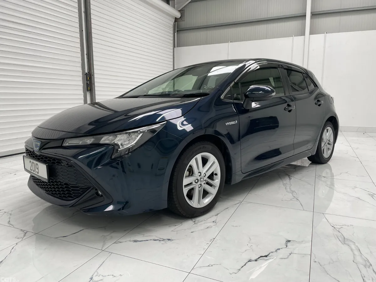 Toyota Corolla Hatchback, Petrol Hybrid, 2019, Black