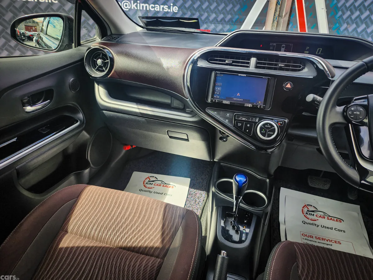 Toyota Aqua Hatchback, Petrol Hybrid, 2017, Black