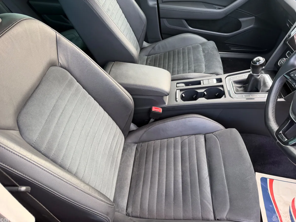 Volkswagen Passat Saloon, Diesel, 2018, Blue
