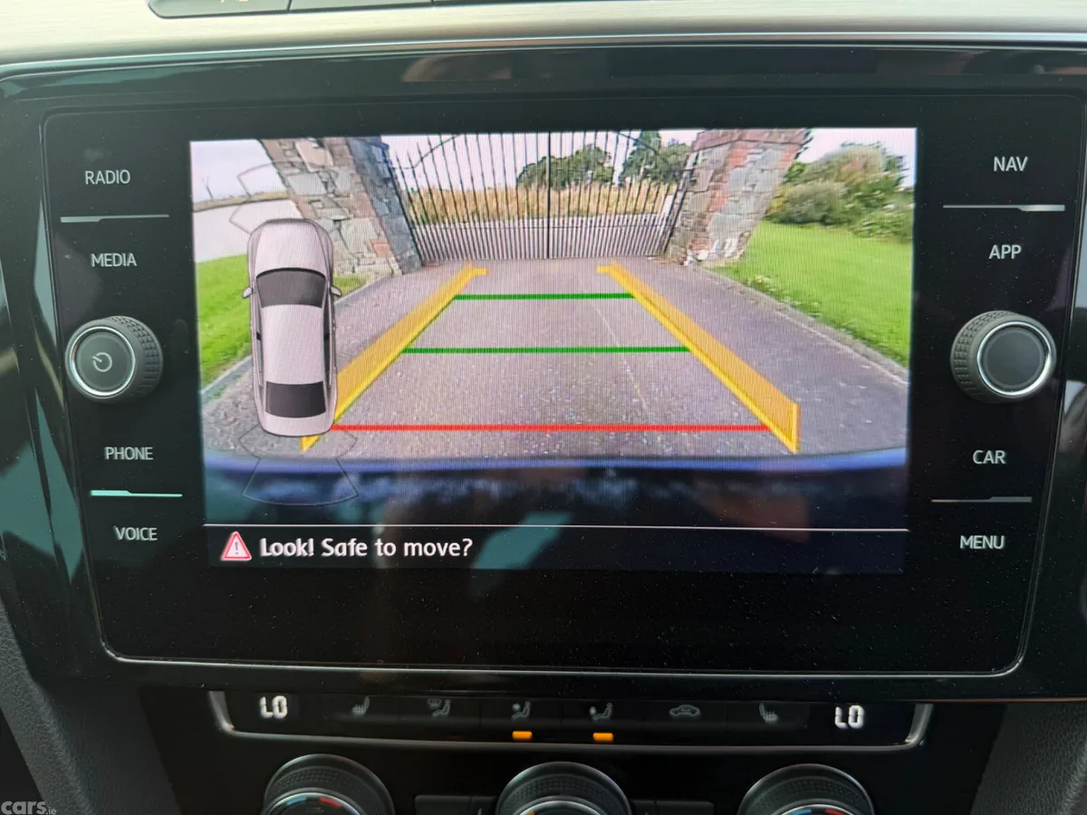 Volkswagen Passat Saloon, Diesel, 2018, Blue