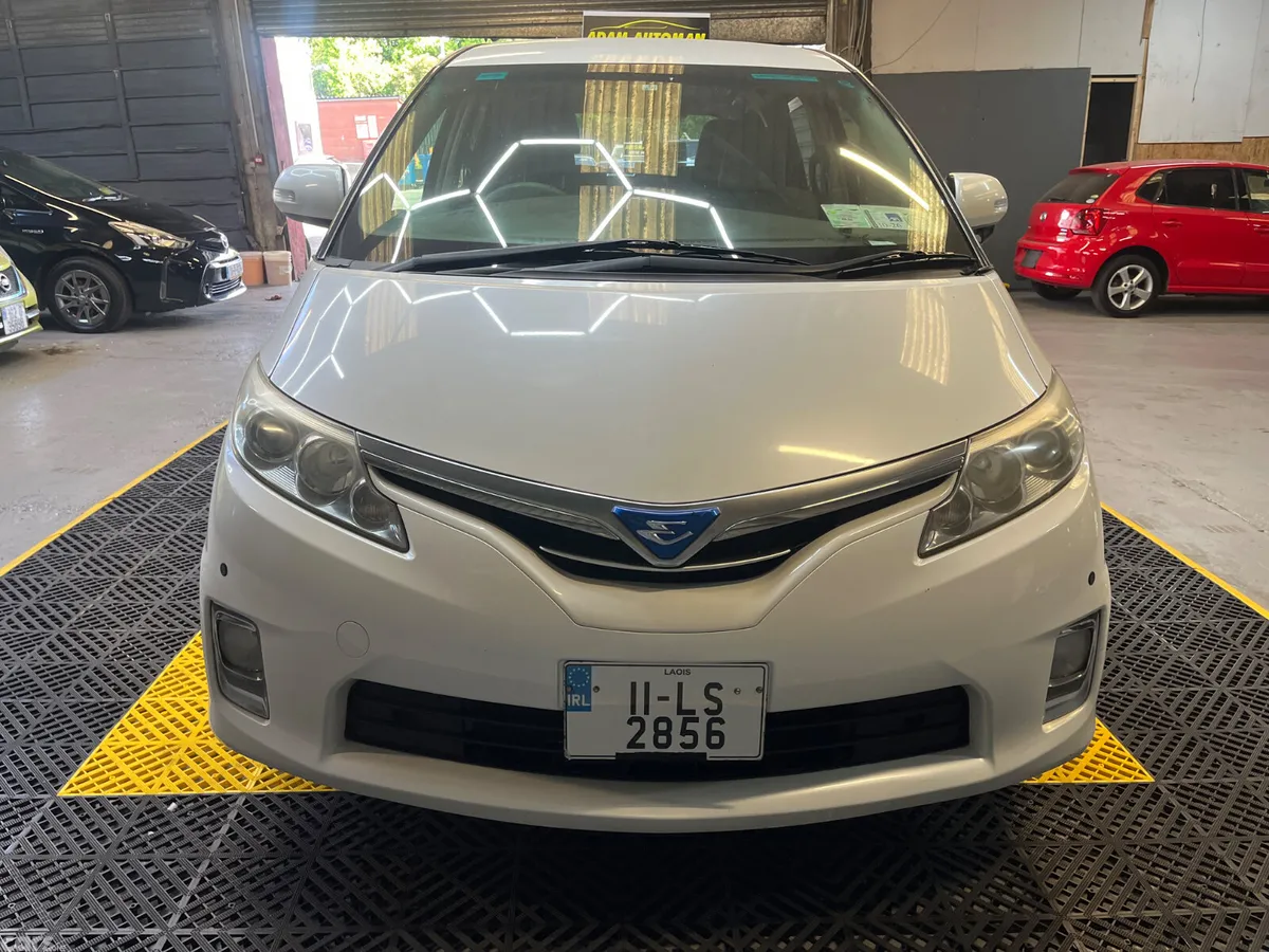 Toyota Estima MPV, Petrol Hybrid, 2011, White