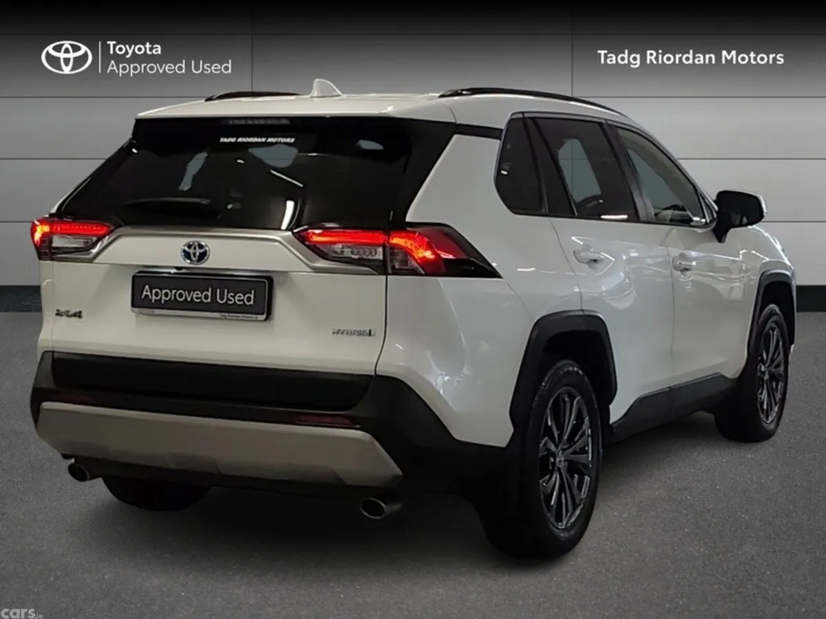 Toyota RAV4 SUV, Petrol Hybrid, 2024, White