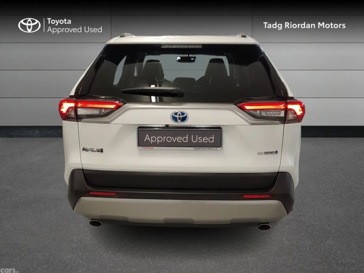 Toyota RAV4 SUV, Petrol Hybrid, 2024, White