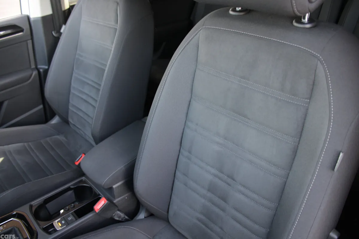 Volkswagen Touran MPV, Diesel, 2021, White
