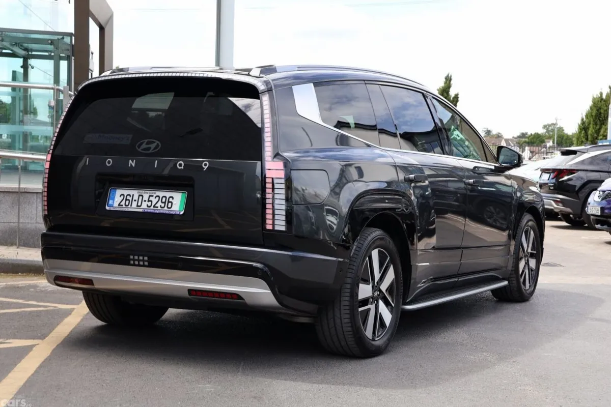 Hyundai IONIQ 9 MPV, Electric, 2026, Grey