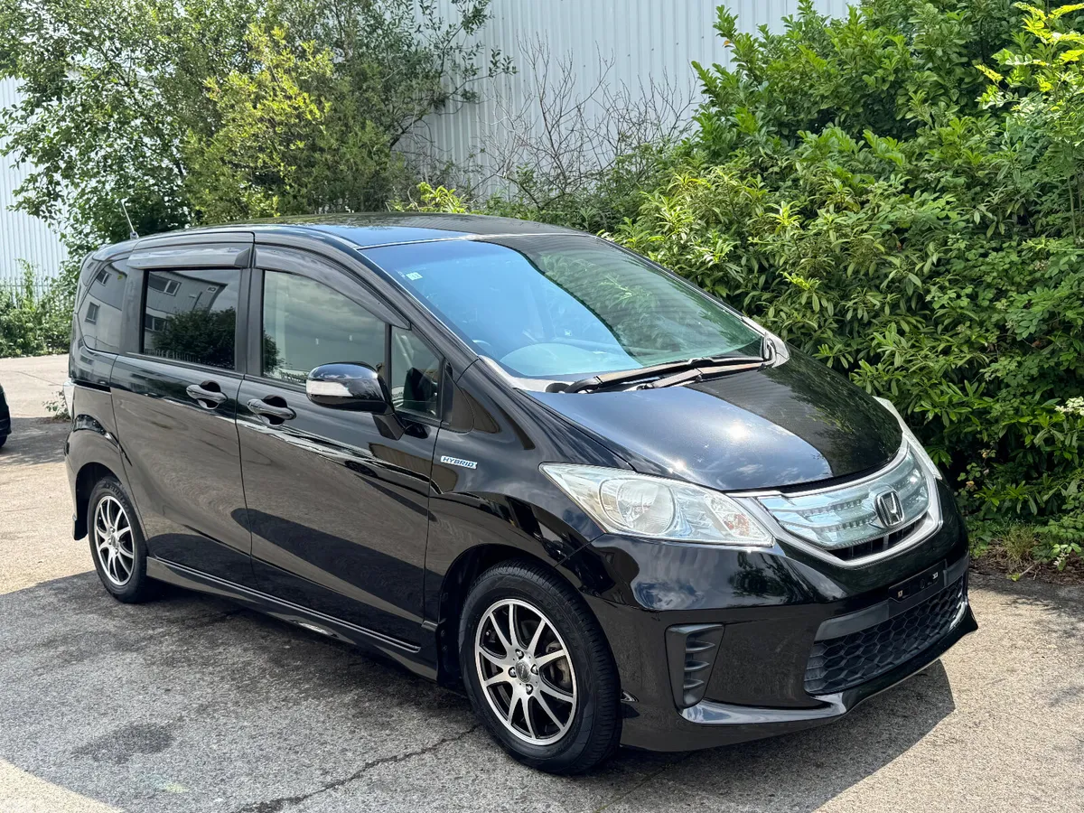 Honda Freed MPV, Petrol Hybrid, 2012, Black