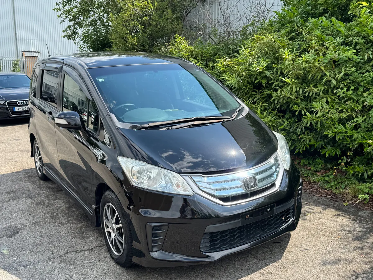 Honda Freed MPV, Petrol Hybrid, 2012, Black