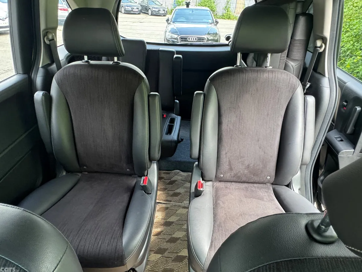Honda Freed MPV, Petrol Hybrid, 2012, Black