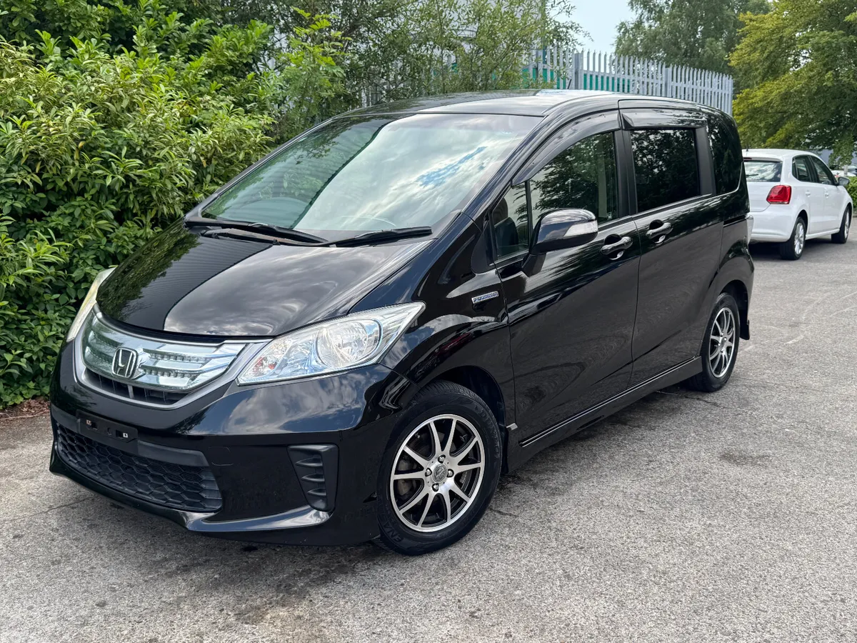 Honda Freed MPV, Petrol Hybrid, 2012, Black