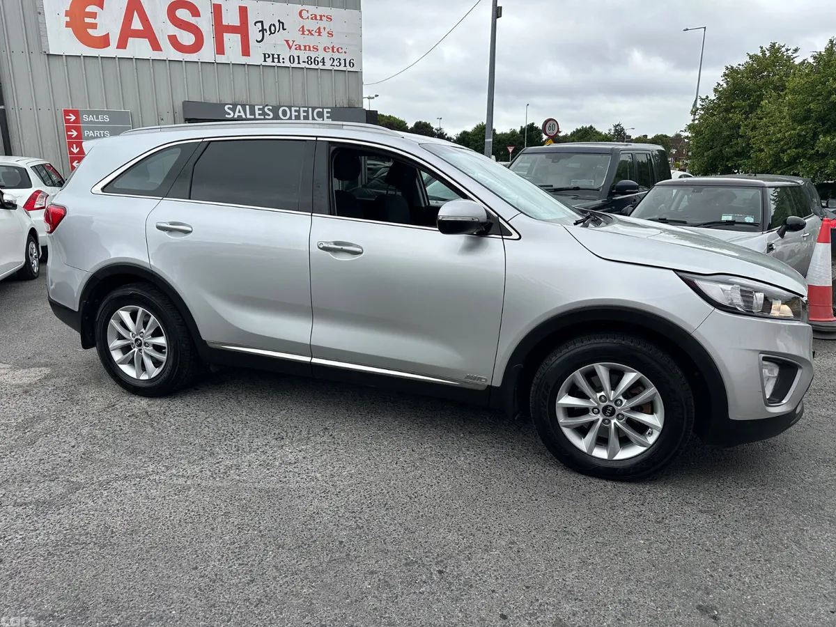 Kia Sorento SUV, Diesel, 2017, Silver