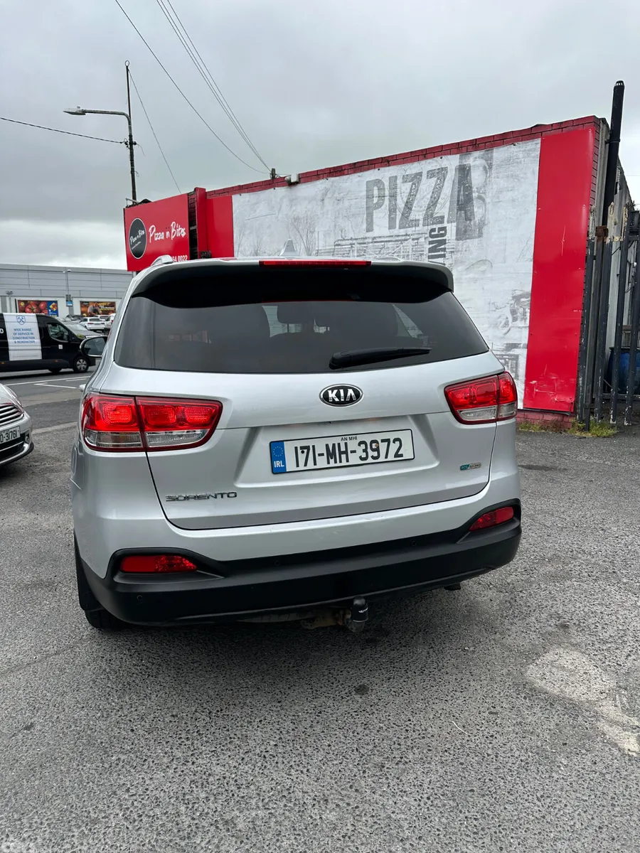Kia Sorento SUV, Diesel, 2017, Silver