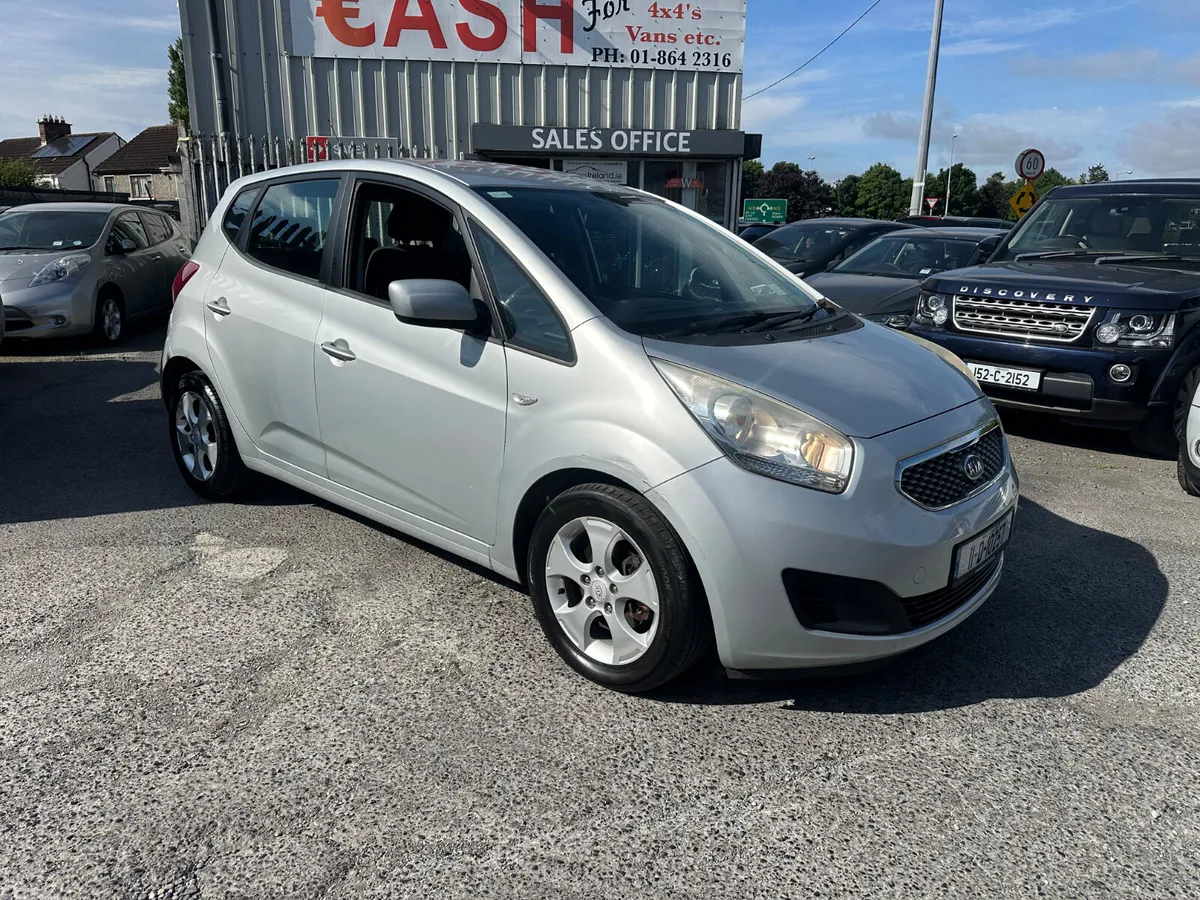 Kia Venga MPV, Diesel, 2011, Silver