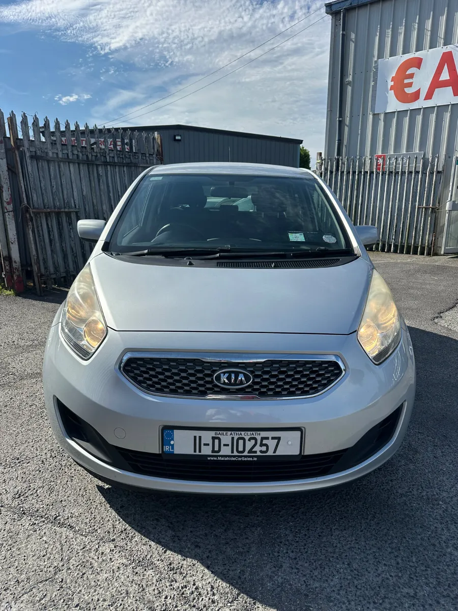 Kia Venga MPV, Diesel, 2011, Silver