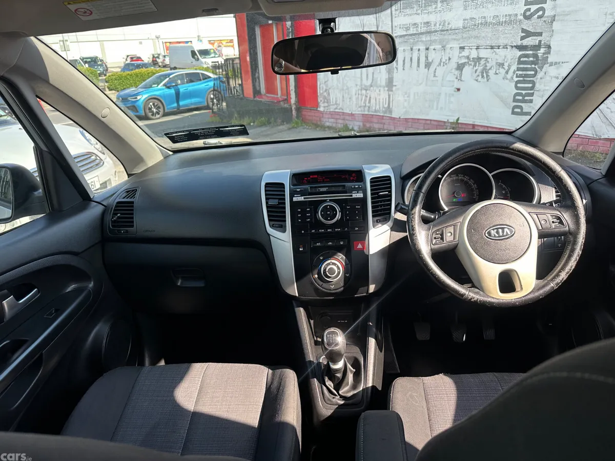 Kia Venga MPV, Diesel, 2011, Silver