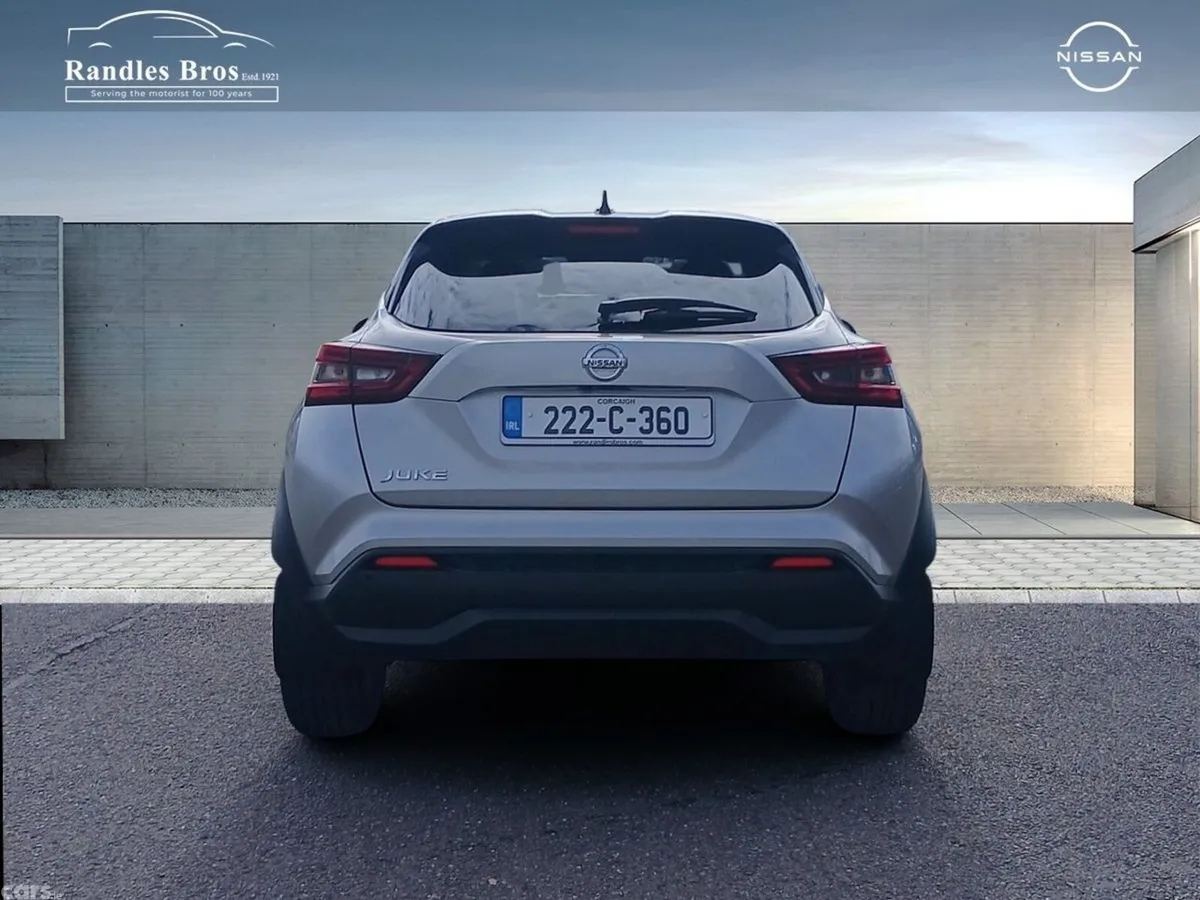 Nissan Juke SUV, Petrol, 2022, Silver