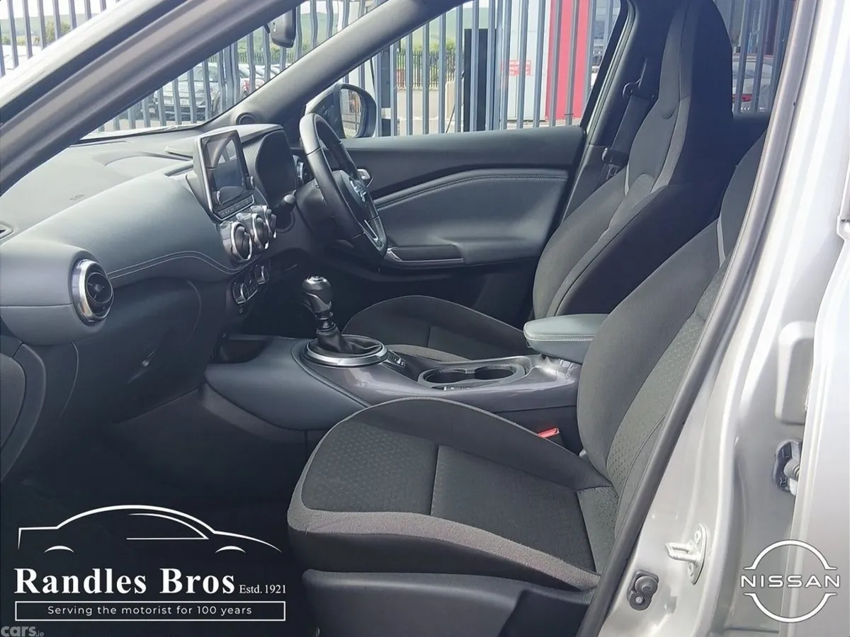 Nissan Juke SUV, Petrol, 2022, Silver