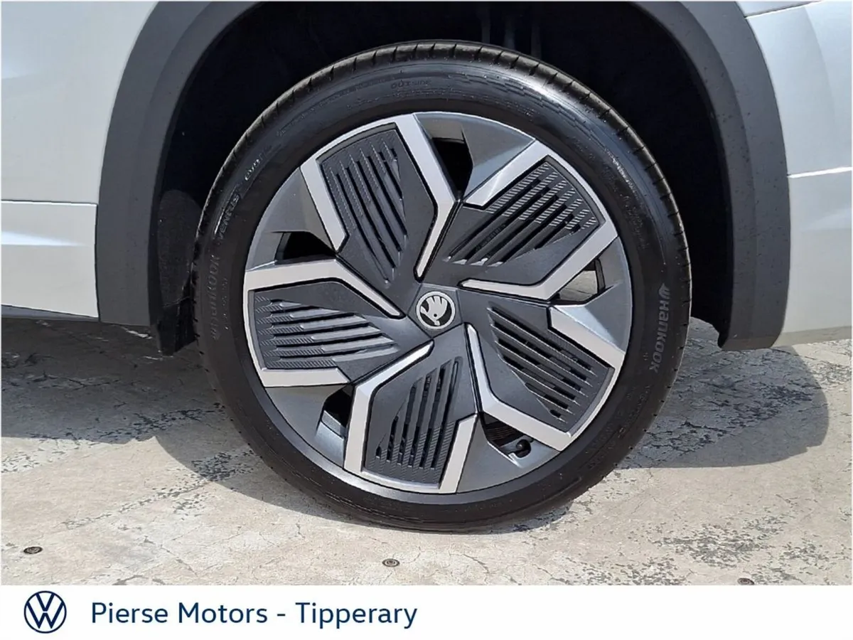 Skoda Kodiaq SUV, Petrol Hybrid, 2026, Silver