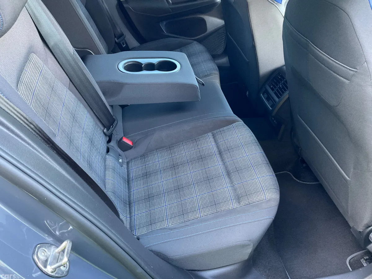 Volkswagen Golf Hatchback, Petrol Hybrid, 2021, Grey