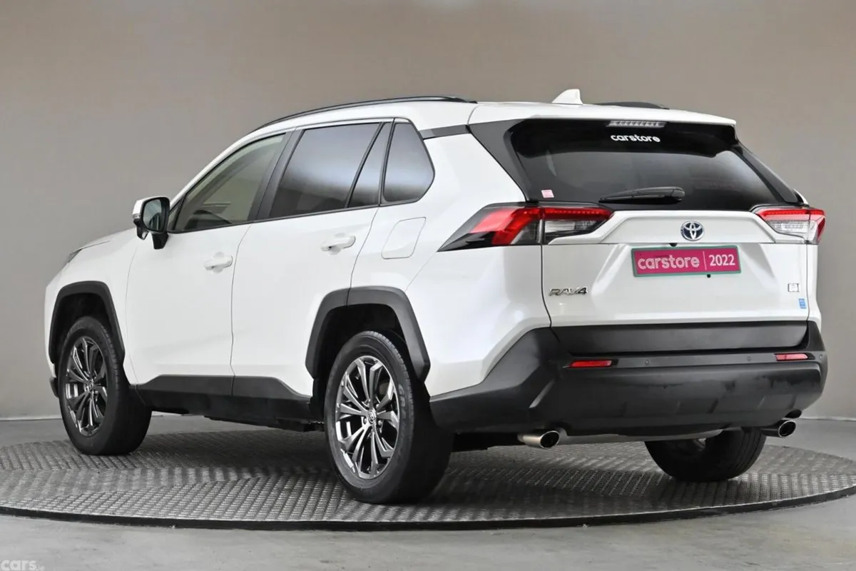 Toyota RAV4 SUV, Petrol Hybrid, 2022, White