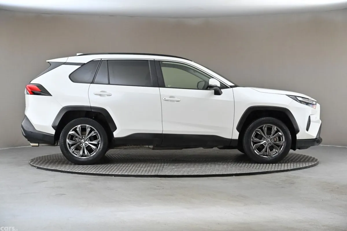 Toyota RAV4 SUV, Petrol Hybrid, 2022, White