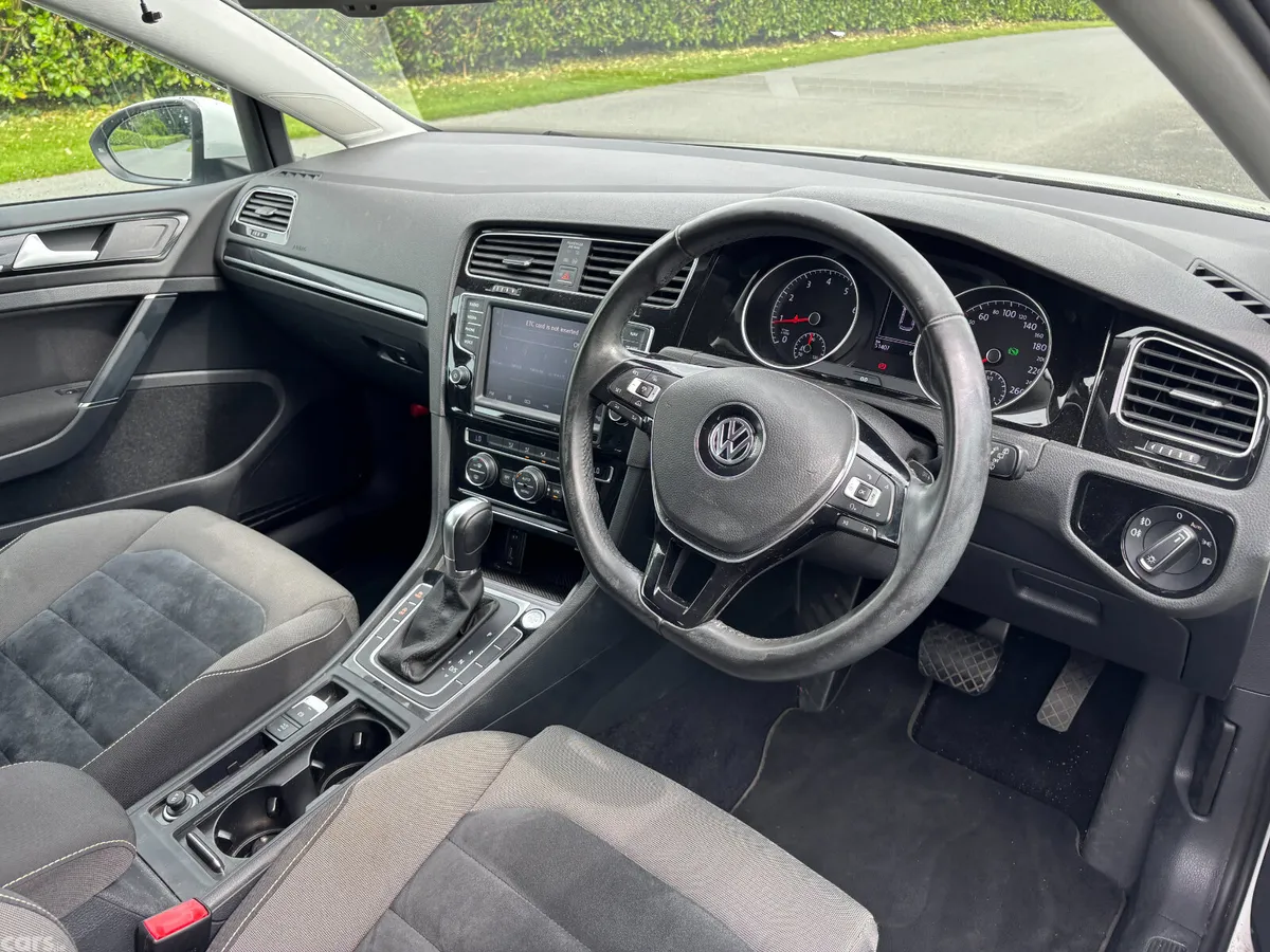 Volkswagen Golf Hatchback, Petrol, 2016, White