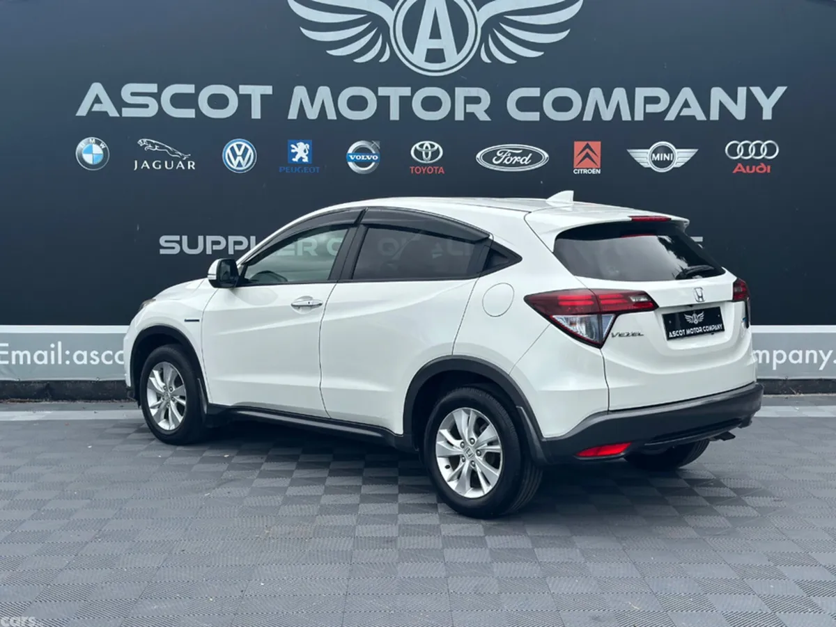 Honda Vezel Hatchback, Petrol Hybrid, 2014, White