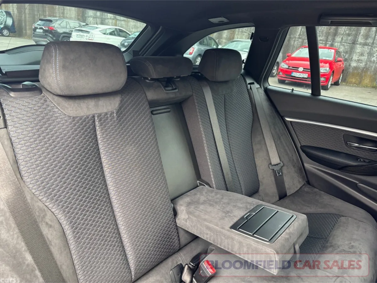 BMW 3-Series Estate, Petrol, 2018, White