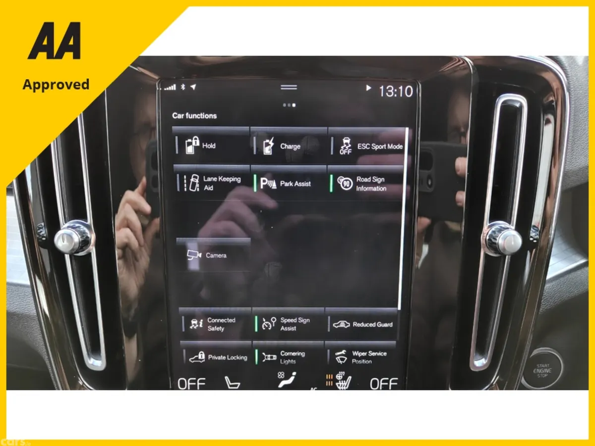 Volvo XC40 SUV, Petrol Plug-in Hybrid, 2023, Grey