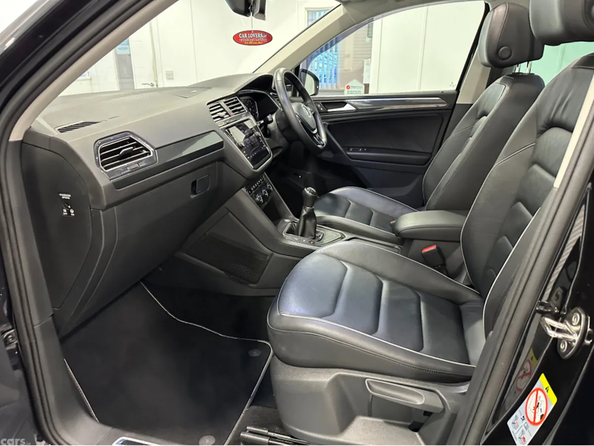 Volkswagen Tiguan Estate, Diesel, 2020, Black