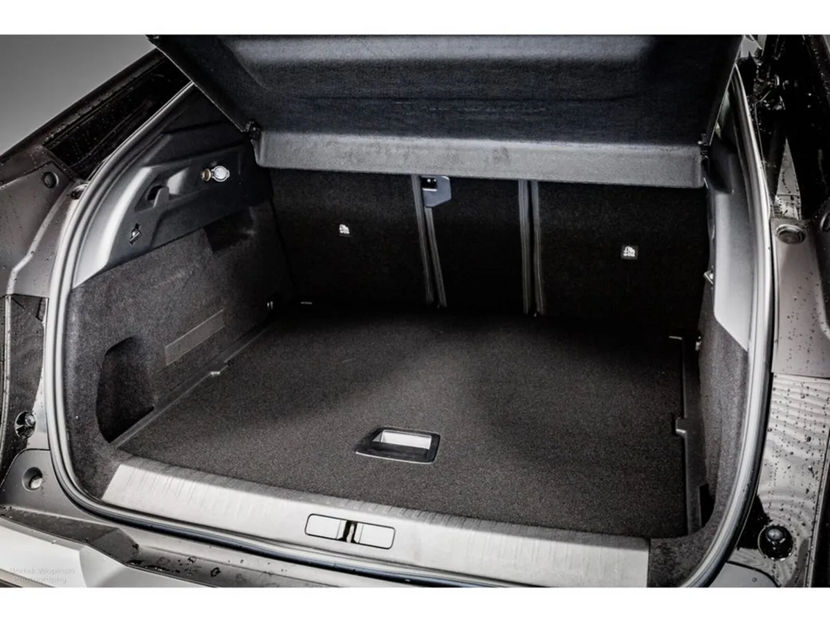 Peugeot 3008 SUV, Petrol Hybrid, 2026, Black