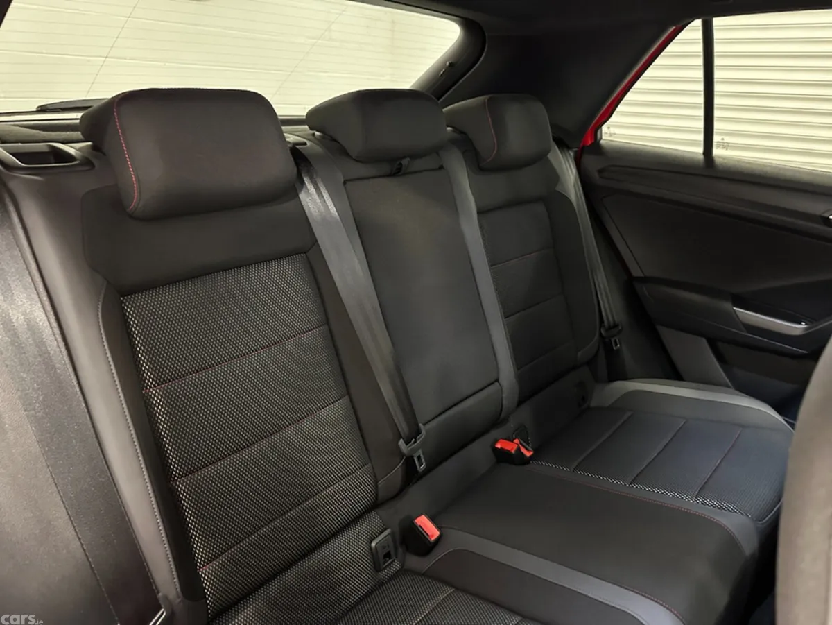 Volkswagen T-Roc SUV, Diesel, 2021, Red