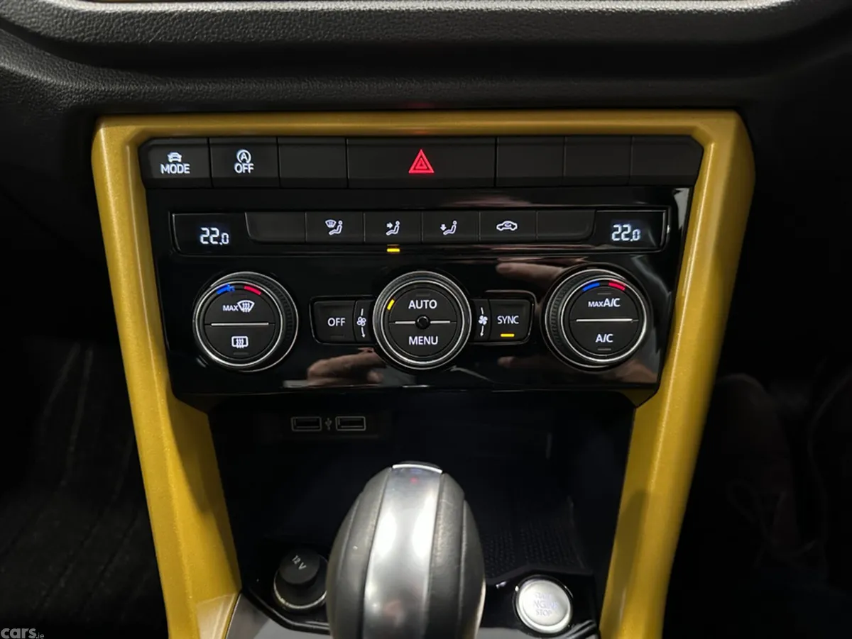 Volkswagen T-Roc SUV, Diesel, 2021, Gold