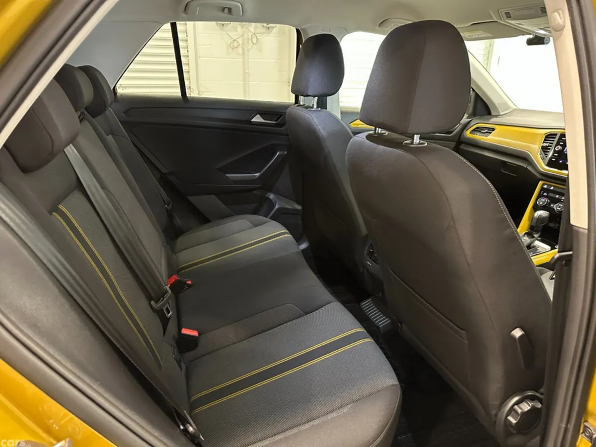 Volkswagen T-Roc SUV, Diesel, 2021, Gold